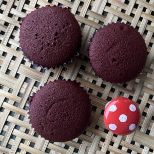 classic red velvet cupcakes